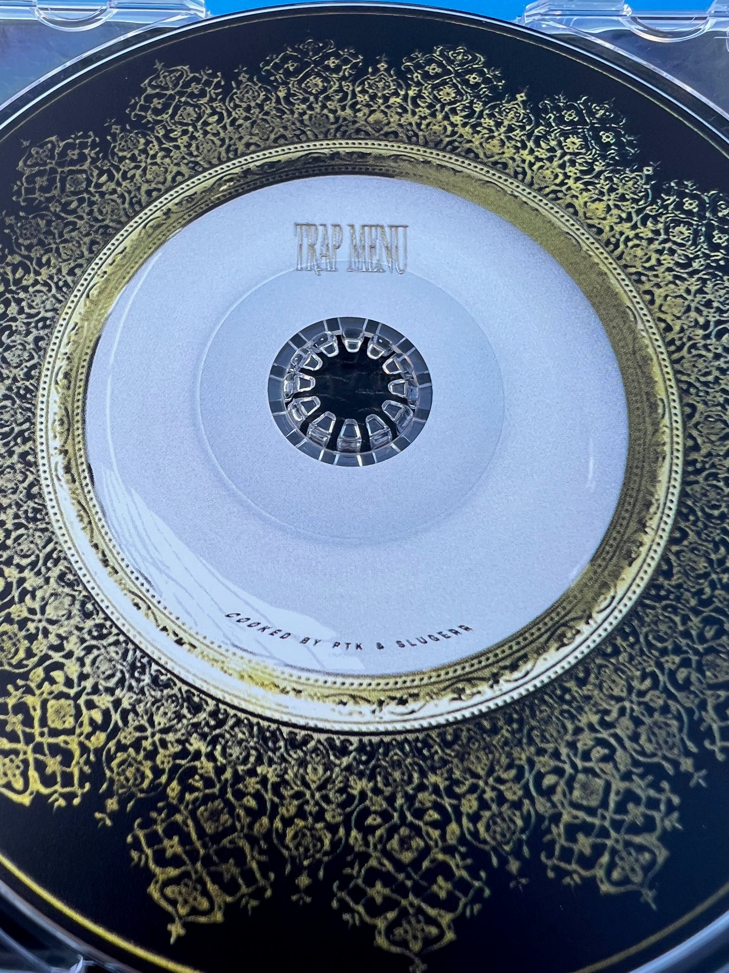 CD "TRAP MENU"