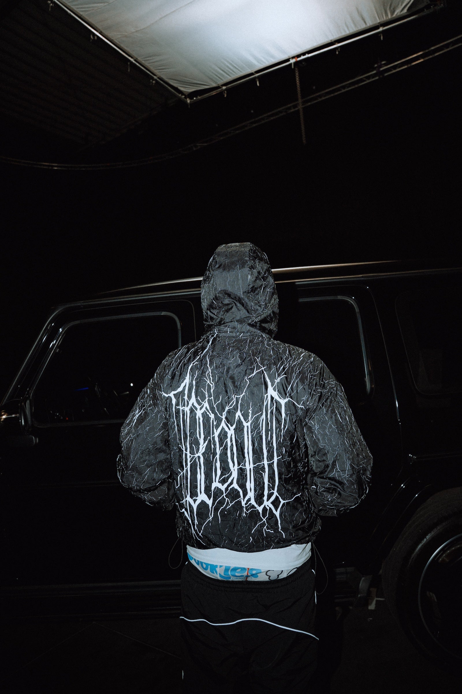 ICEDOUT CRACKED WINDBREAKER
