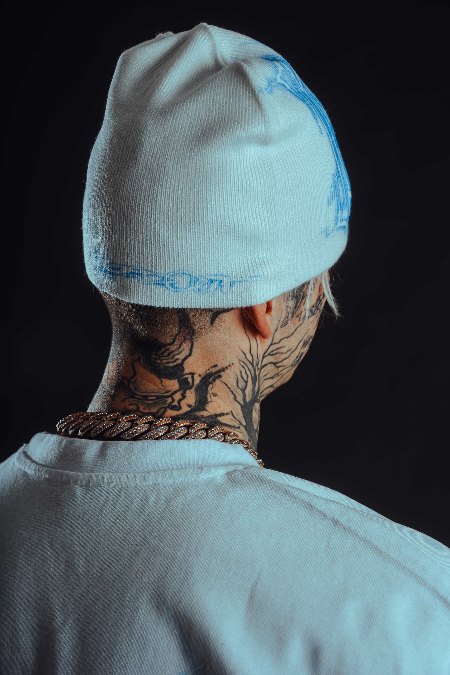 ČEPICE „ICEDOUT WINTER 25“ (WHITE)