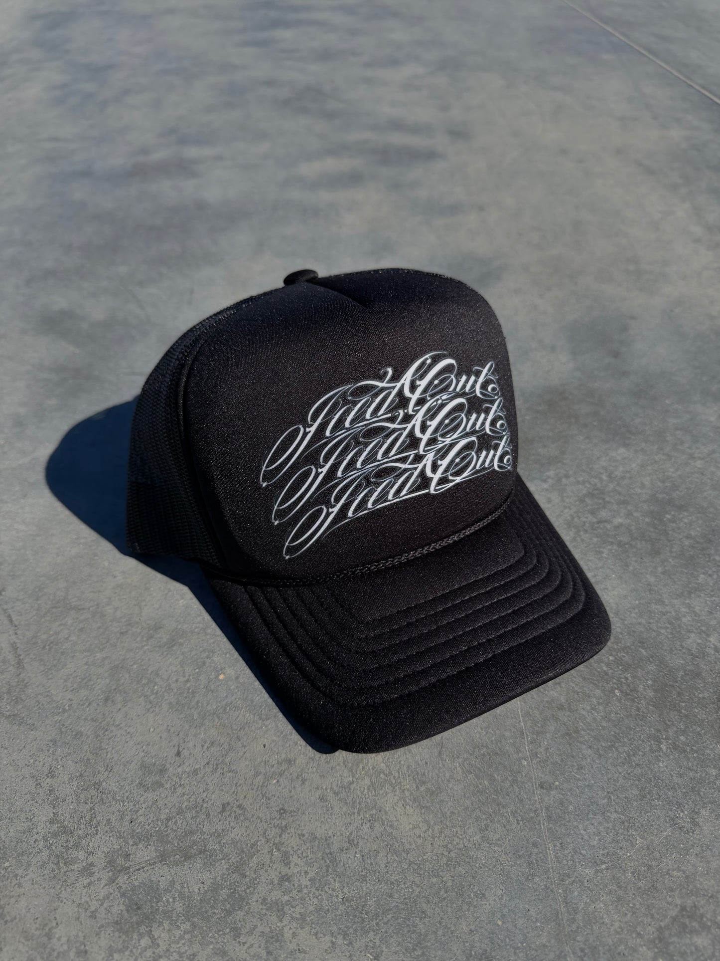 KŠILTOVKA „TRIPLE HANDWRITTEN“ (BLACK)
