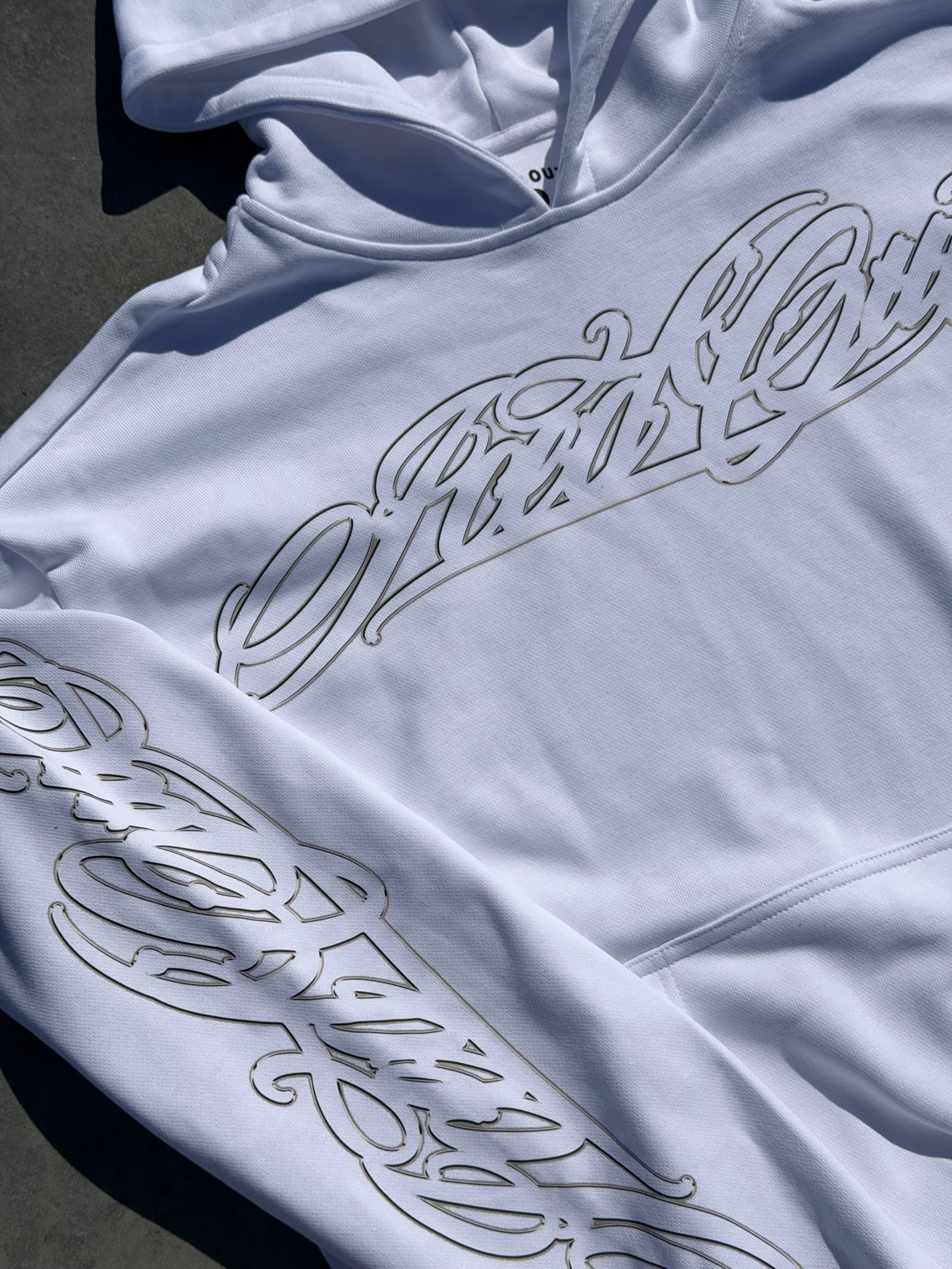 MIKINA „HANDWRITTEN OUTLINE“ HEAVY (WHITE)