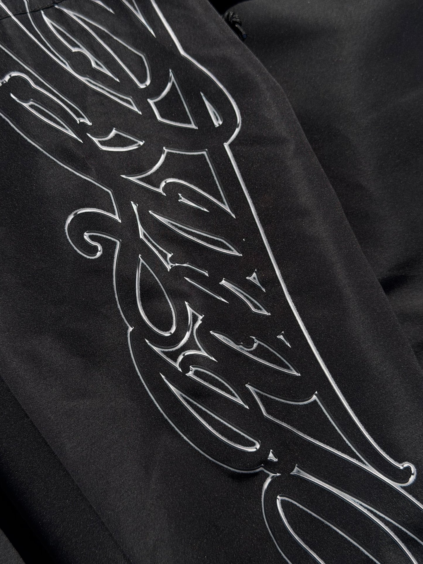 BUNDA „HANDWRITTEN OUTLINE“ (BLACK)