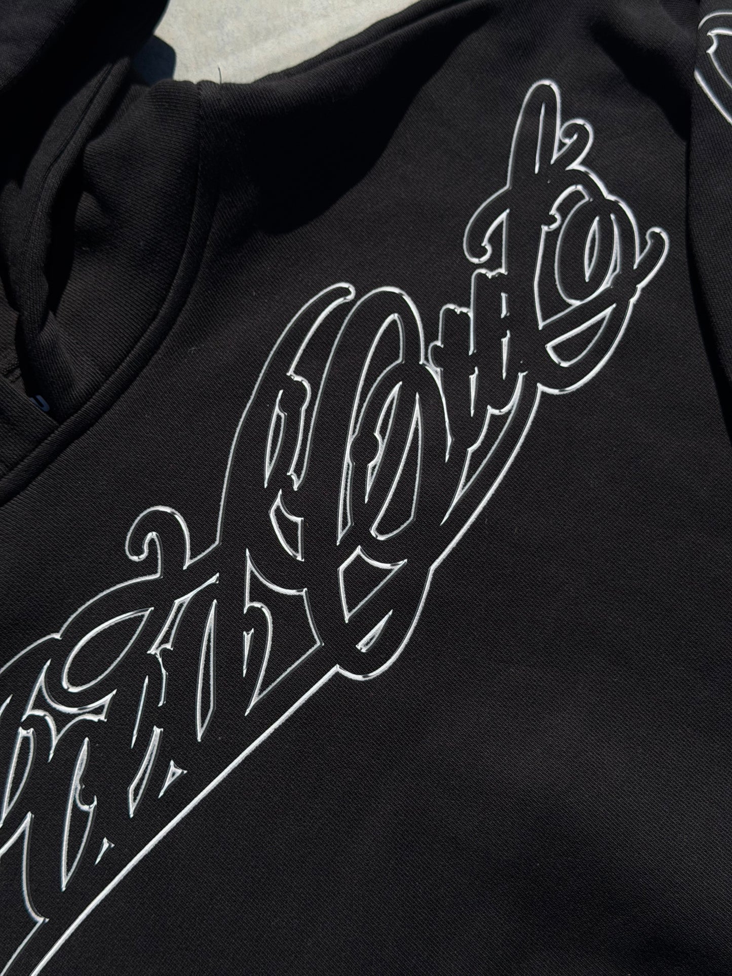 MIKINA „HANDWRITTEN OUTLINE“ HEAVY (BLACK)