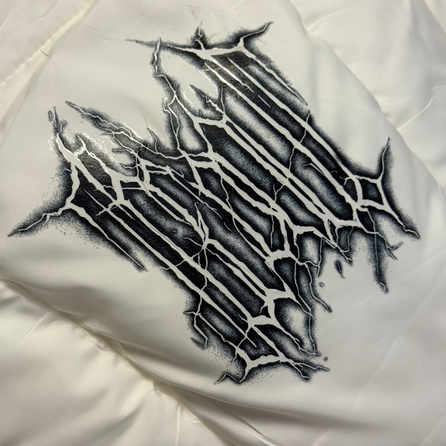 BUNDA „ICEDOUT WINTER 25“ (WHITE)