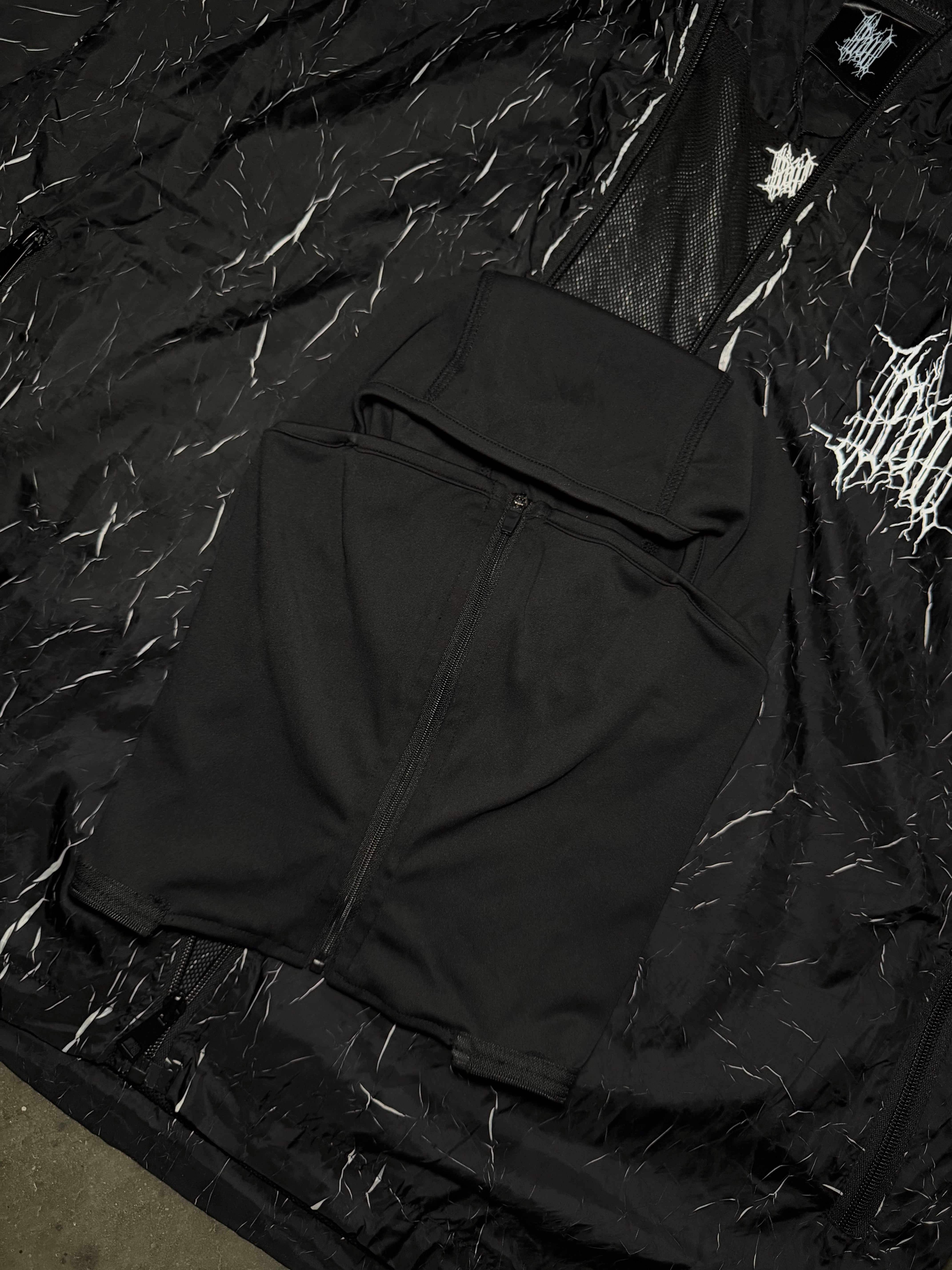 ICEDOUT CRACKED WINDBREAKER