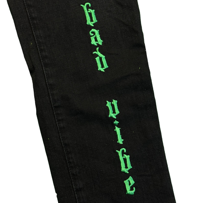 CUSTOM DŽÍNY "BAD VIBE" Z VIDEOKLIPU (BLACK/GREEN)